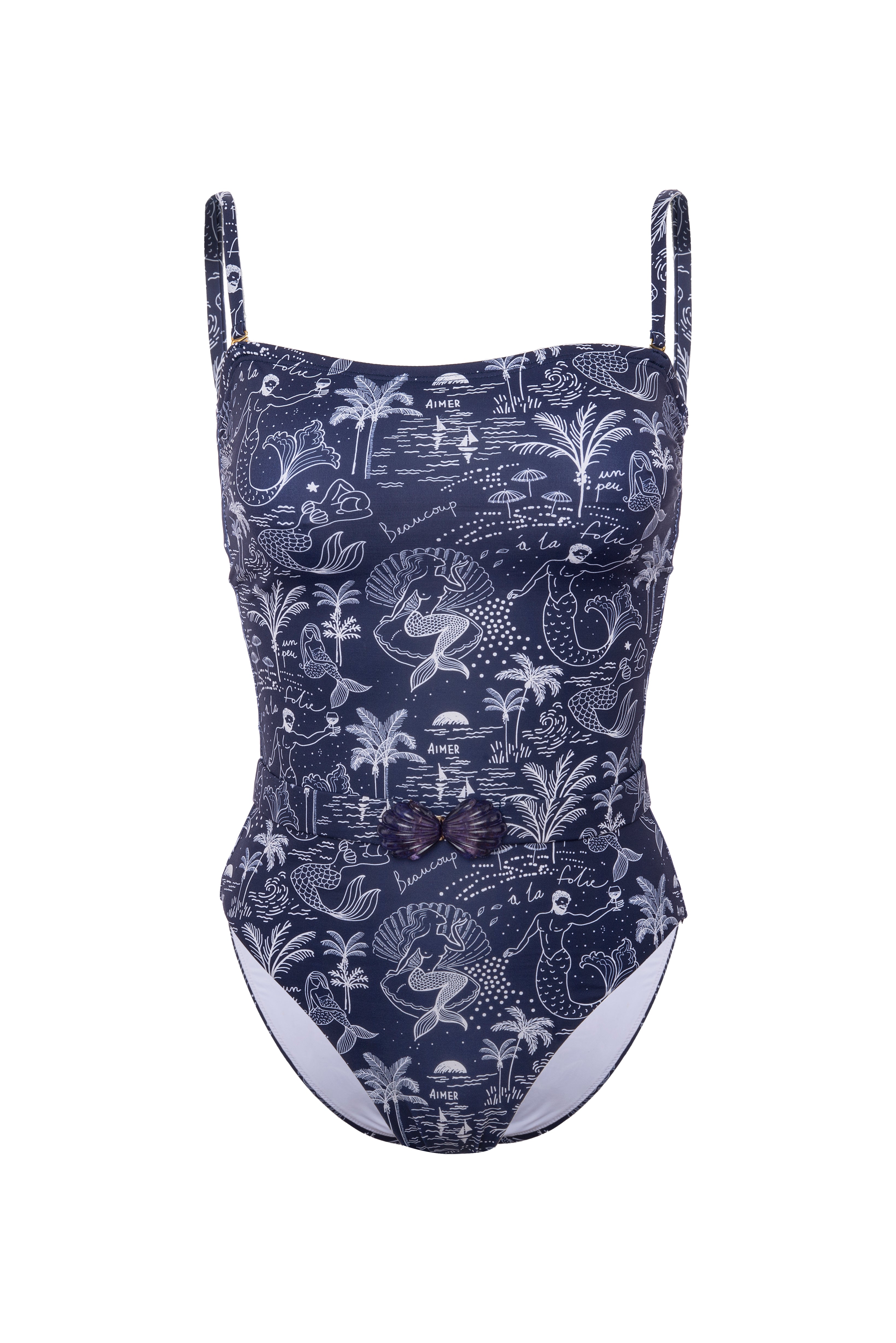 A bandeau piece The drag